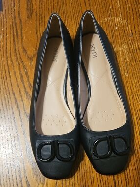 NYDJ Black Women's Slip-On Ballet Flats with Decorative Double Loop Accent
